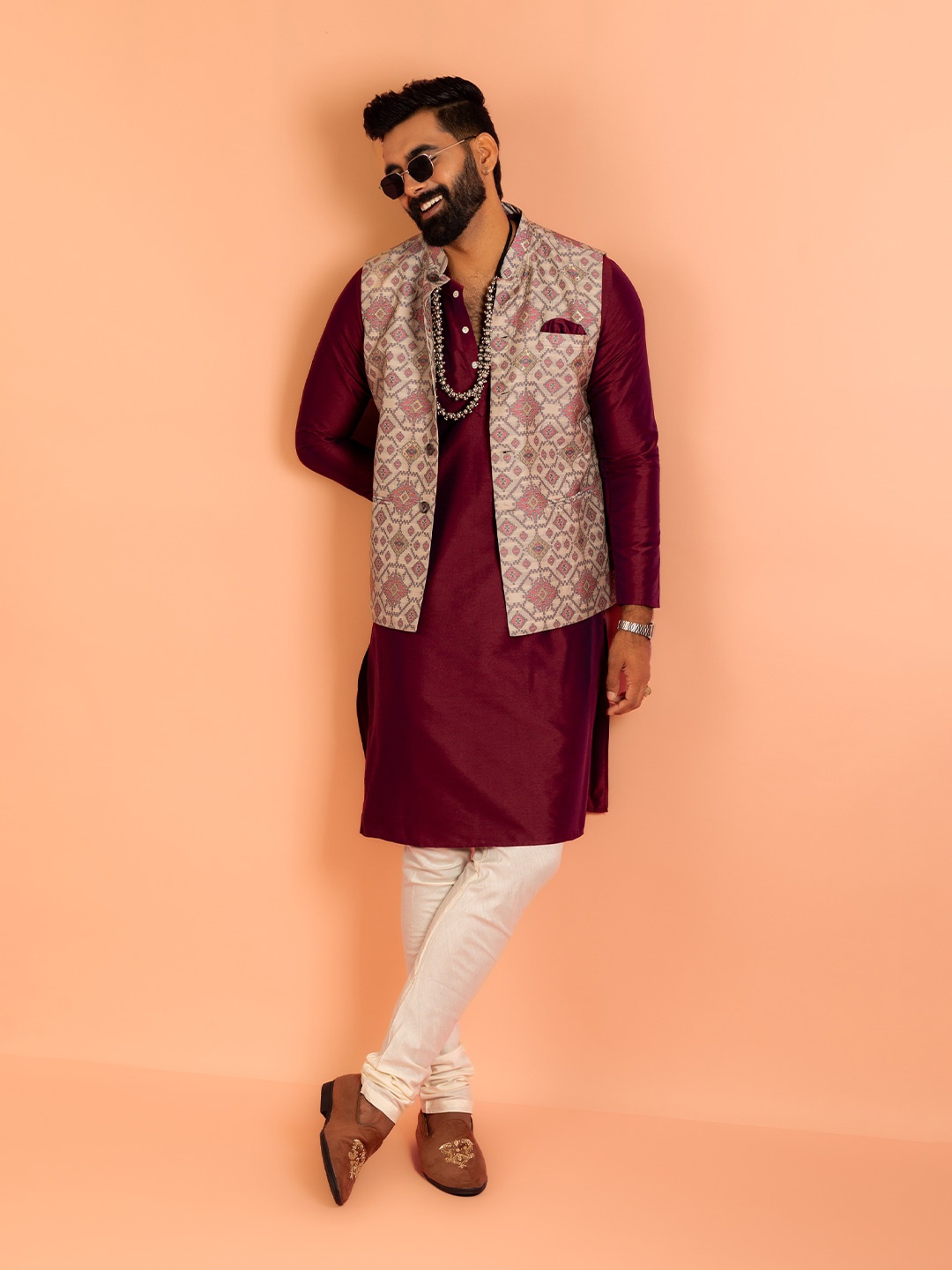 

KISAH Men Geometric Printed Regular Fit Kurta Jacket Churidar Set, Purple