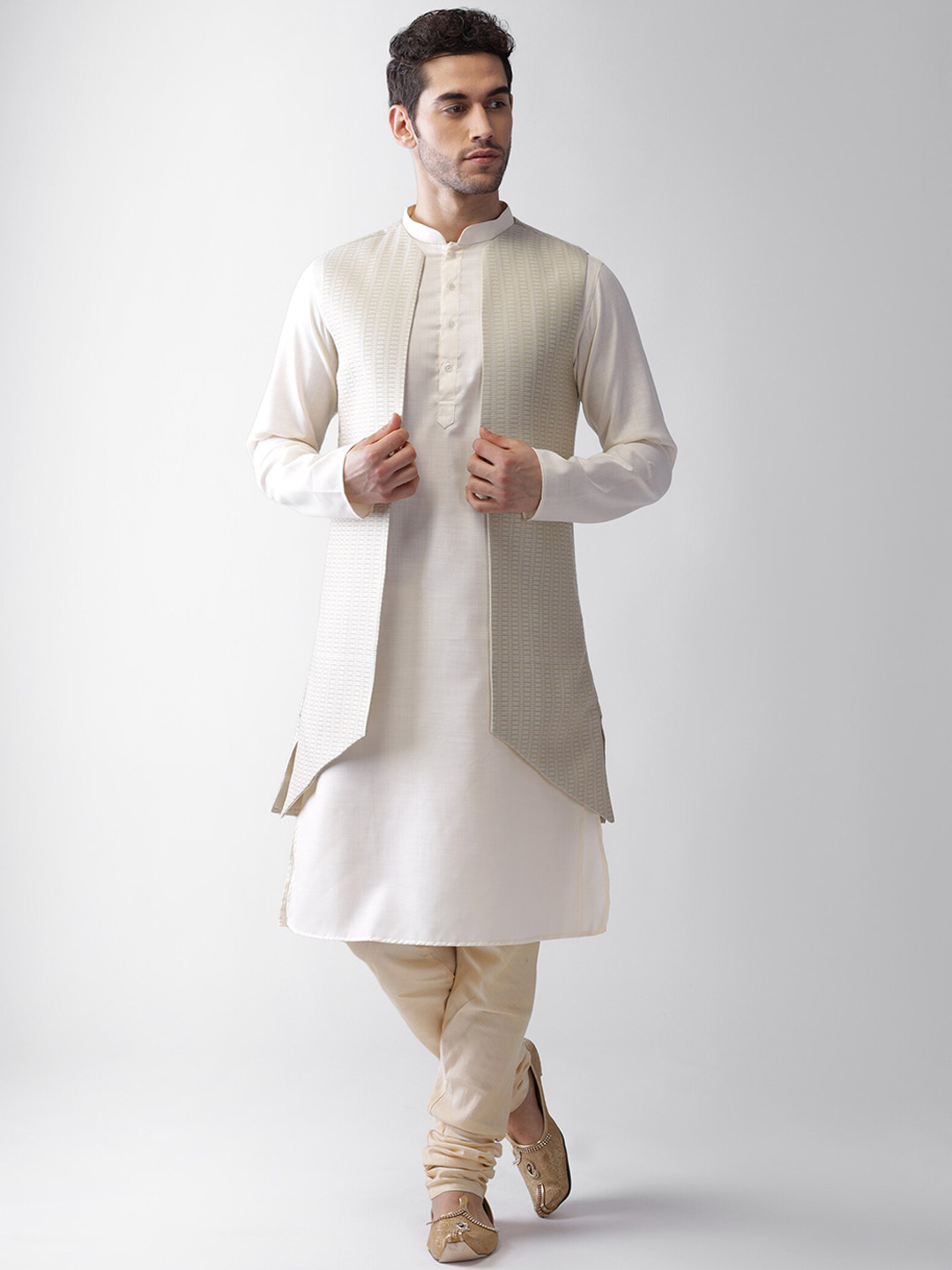 

KISAH Men Textured Regular Fit Geometric Pattern Kurta Jacket Churidar Set, Off white