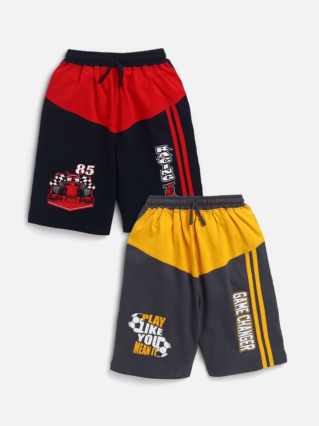 

YK Pack Of 2 Boys Graphic Printed Regular Shorts, Black