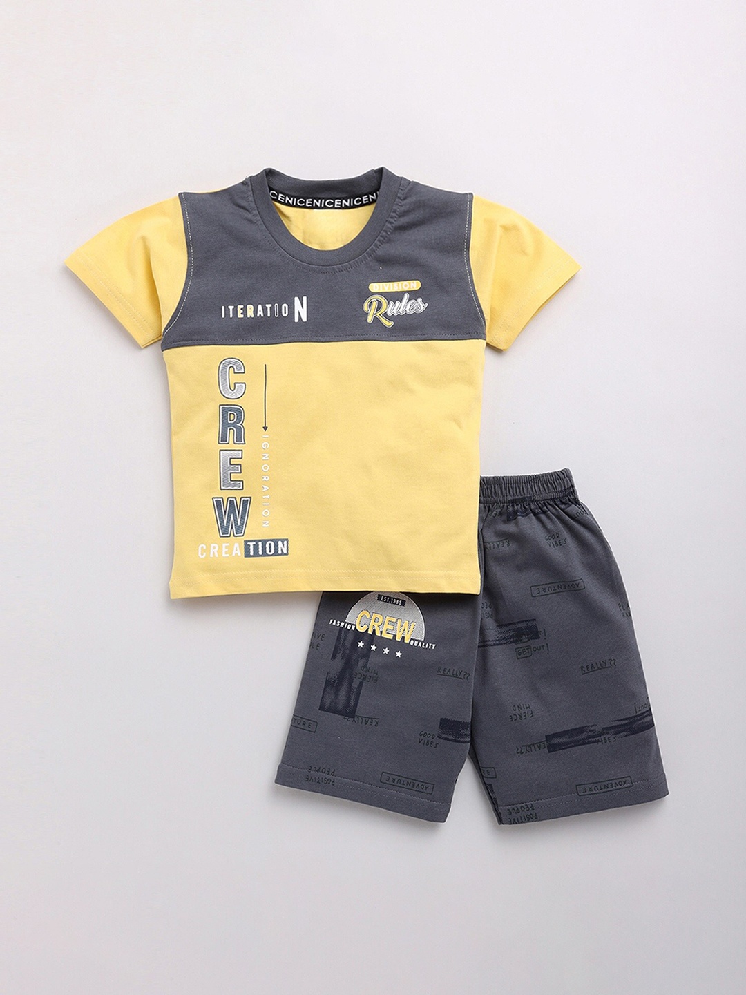 

YK Boys Printed Pure Cotton T-shirt with Shorts, Gold