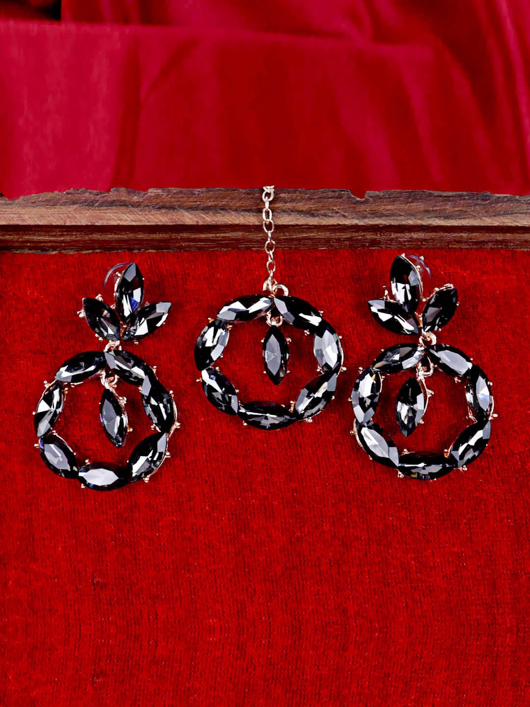 

Krelin Gold-Plated Crystal-Studded Rhinestone Jewellery Set