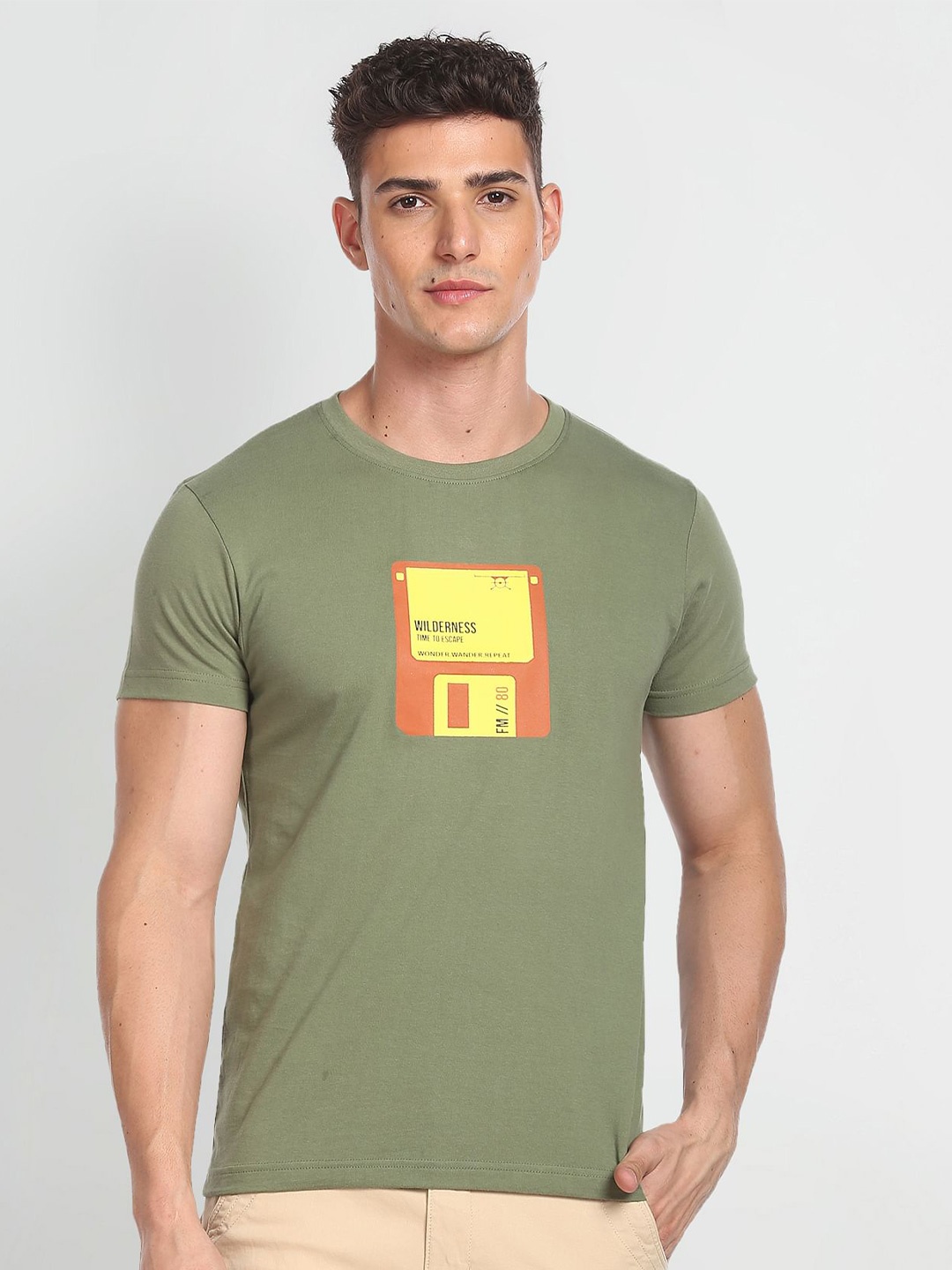 

Flying Machine Typography Printed Casual Pure Cotton T-shirt, Green