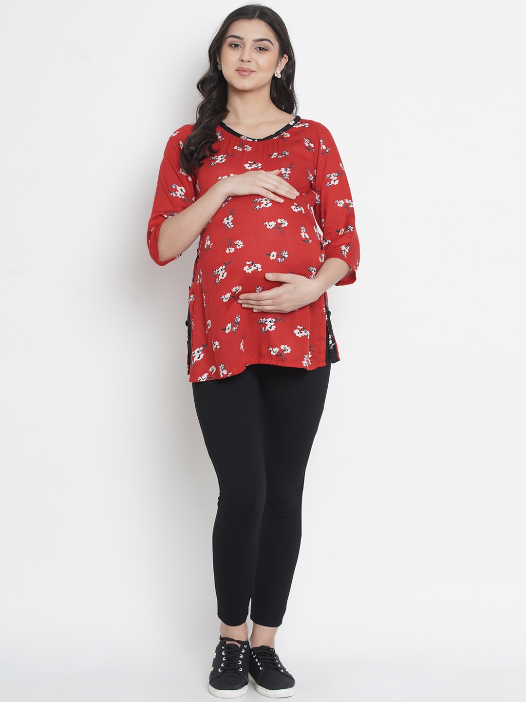 

SIDE KNOT Floral Printed Maternity Regular Top, Red