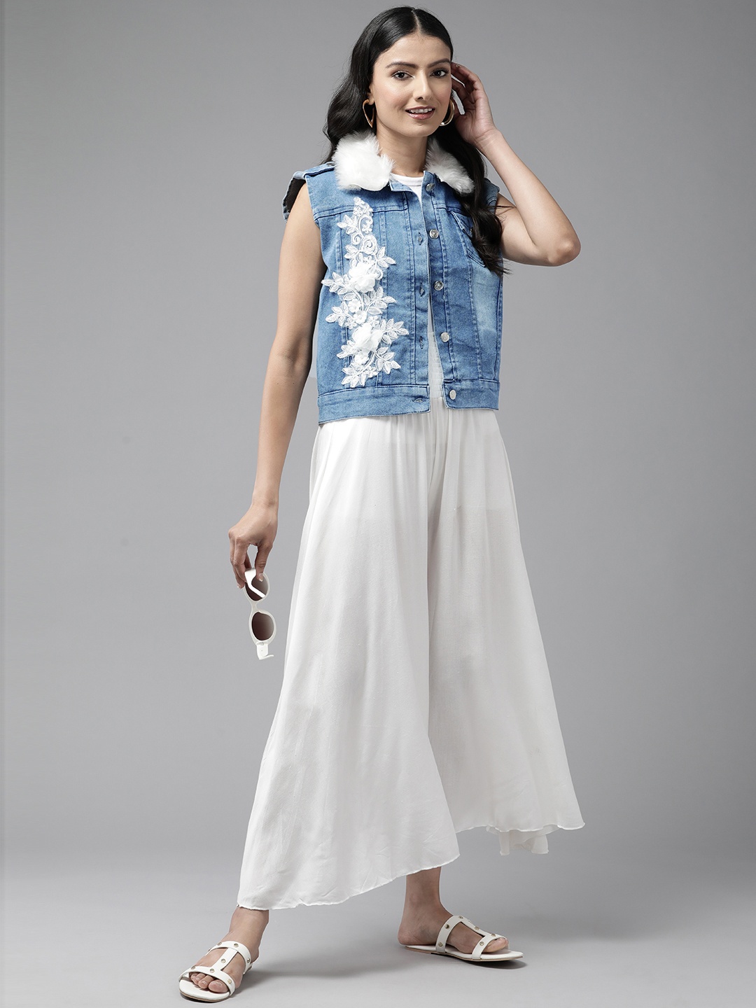 

Aarika Women Denim Jacket with Embroidered Detail, Blue