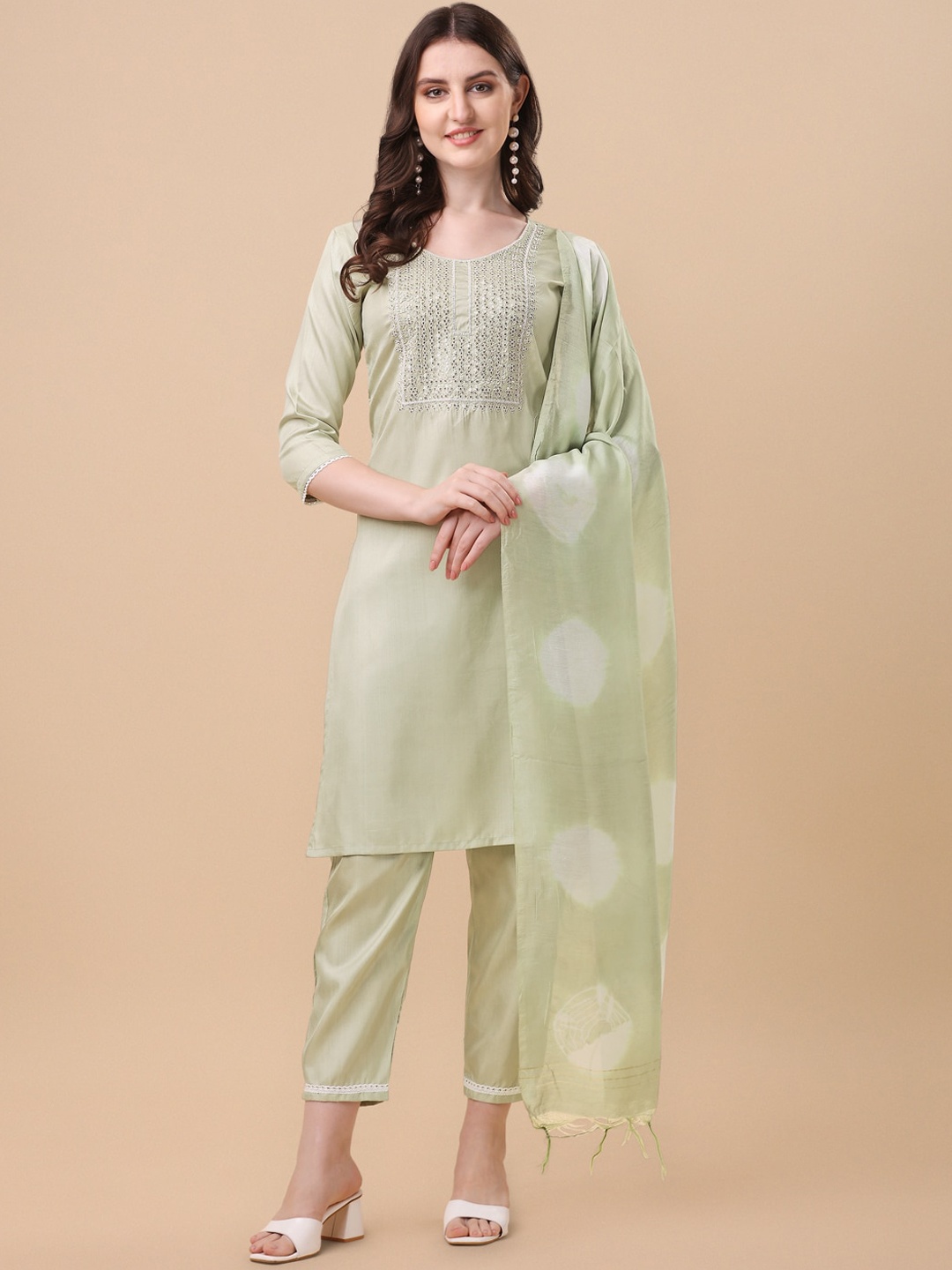 

KALINI Ethnic Motif Yoke Design Thread Work Kurta With Trousers & Dupatta, Olive