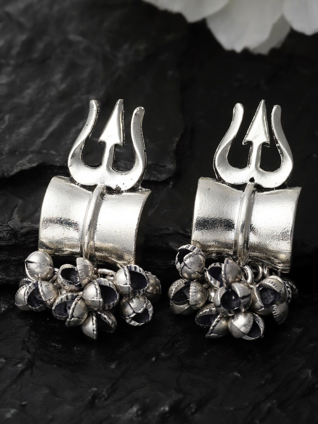 

PANASH Silver-Plated Temple Trident Shaped Studs Earrings