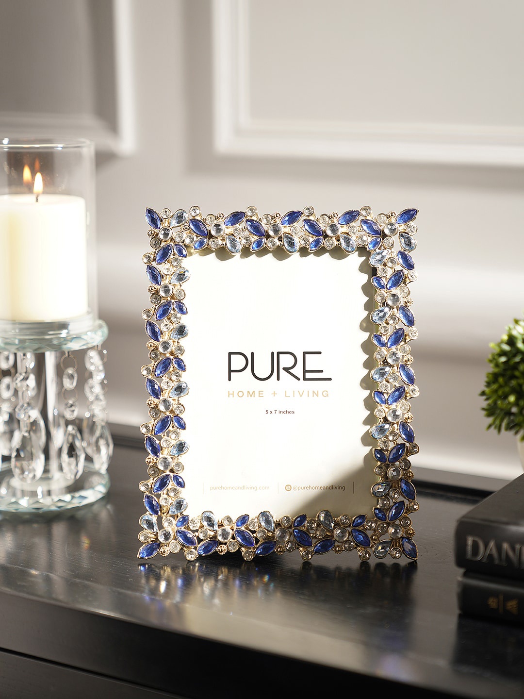 

Pure Home and Living Blue & White Stone Embellished Photo Frame