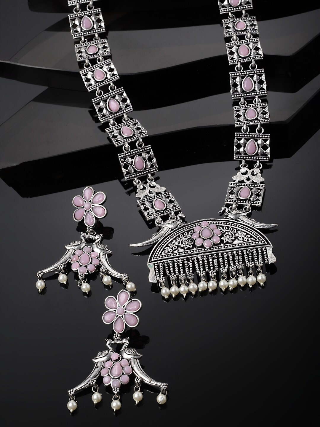 

PANASH Silver-Plated Stone-Studded & Beaded Oxidized Jewellery Set