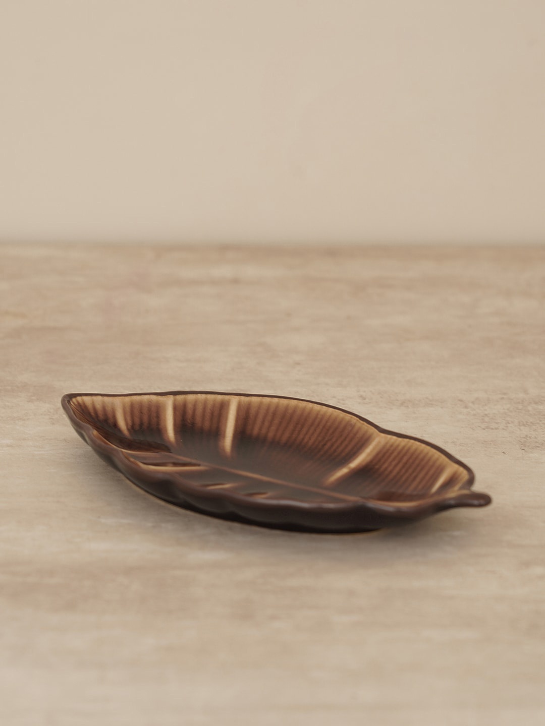 

Pure Home and Living Beige Ombre Adler Ceramic Leaf Platter