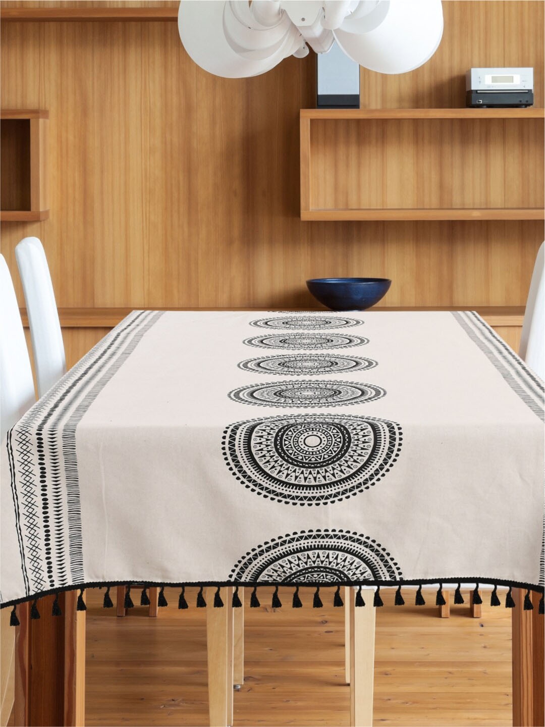 

URBAN SPACE White & Black Ethnic Motifs Printed Pure Cotton 4-Seater Table Cover, Blue