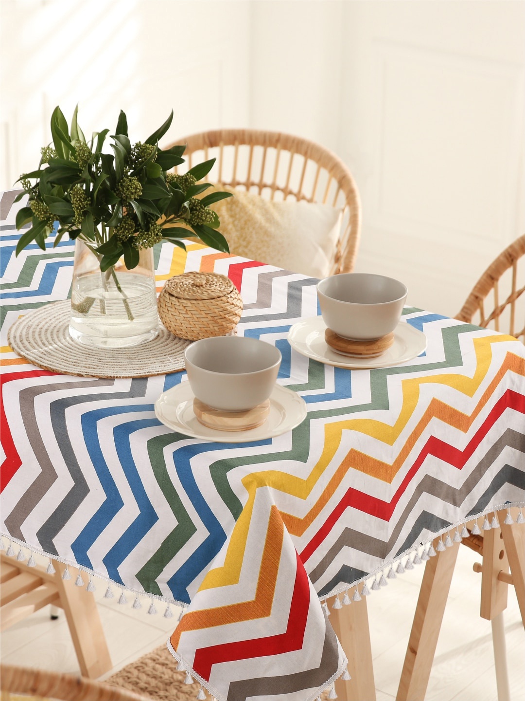 

URBAN SPACE Blue & Red Printed Pure Cotton 6-Seater Table Cover