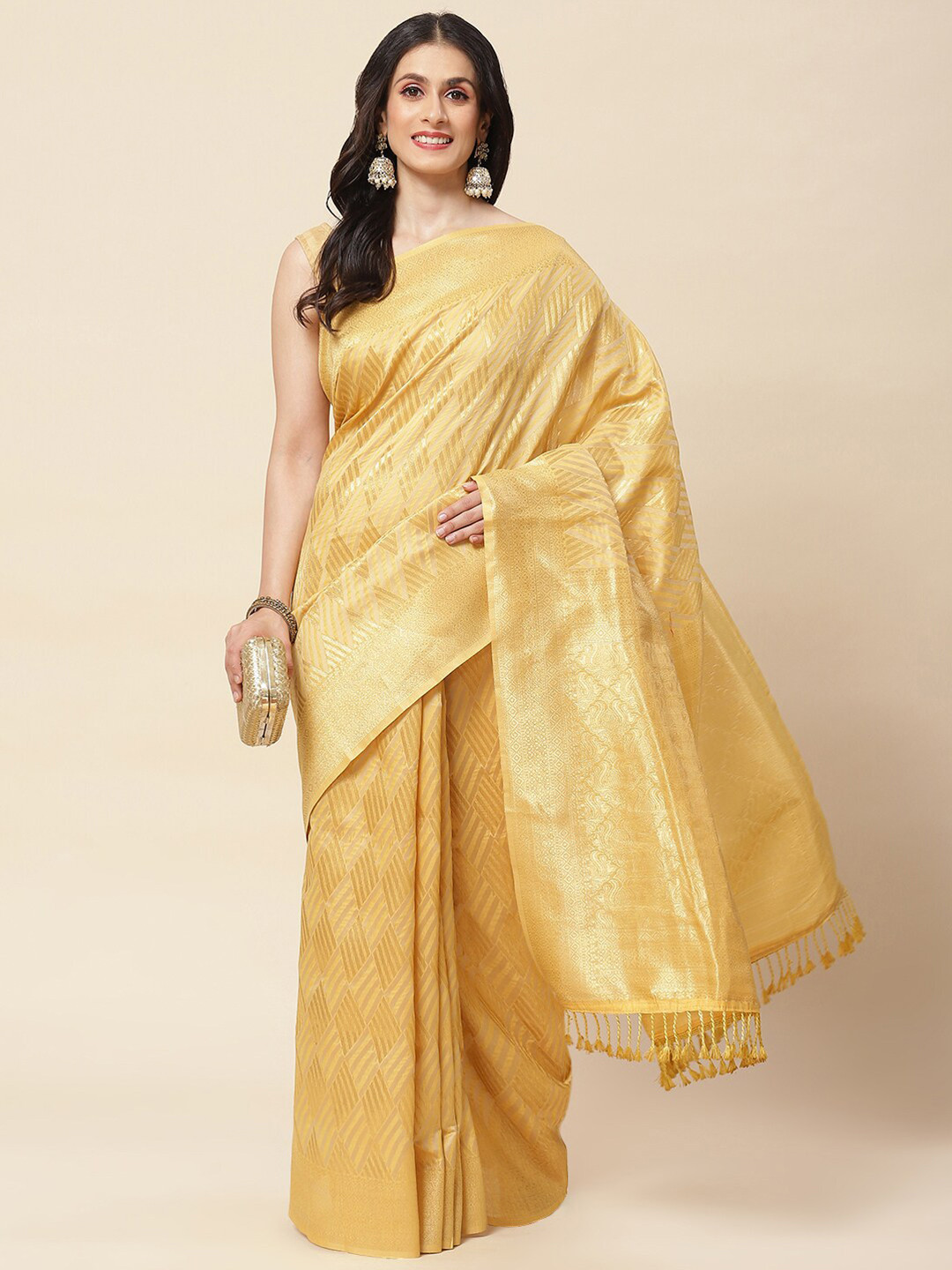 

Meena Bazaar Geometric Cotton Blend Zari Saree With Blouse Piece, Mustard