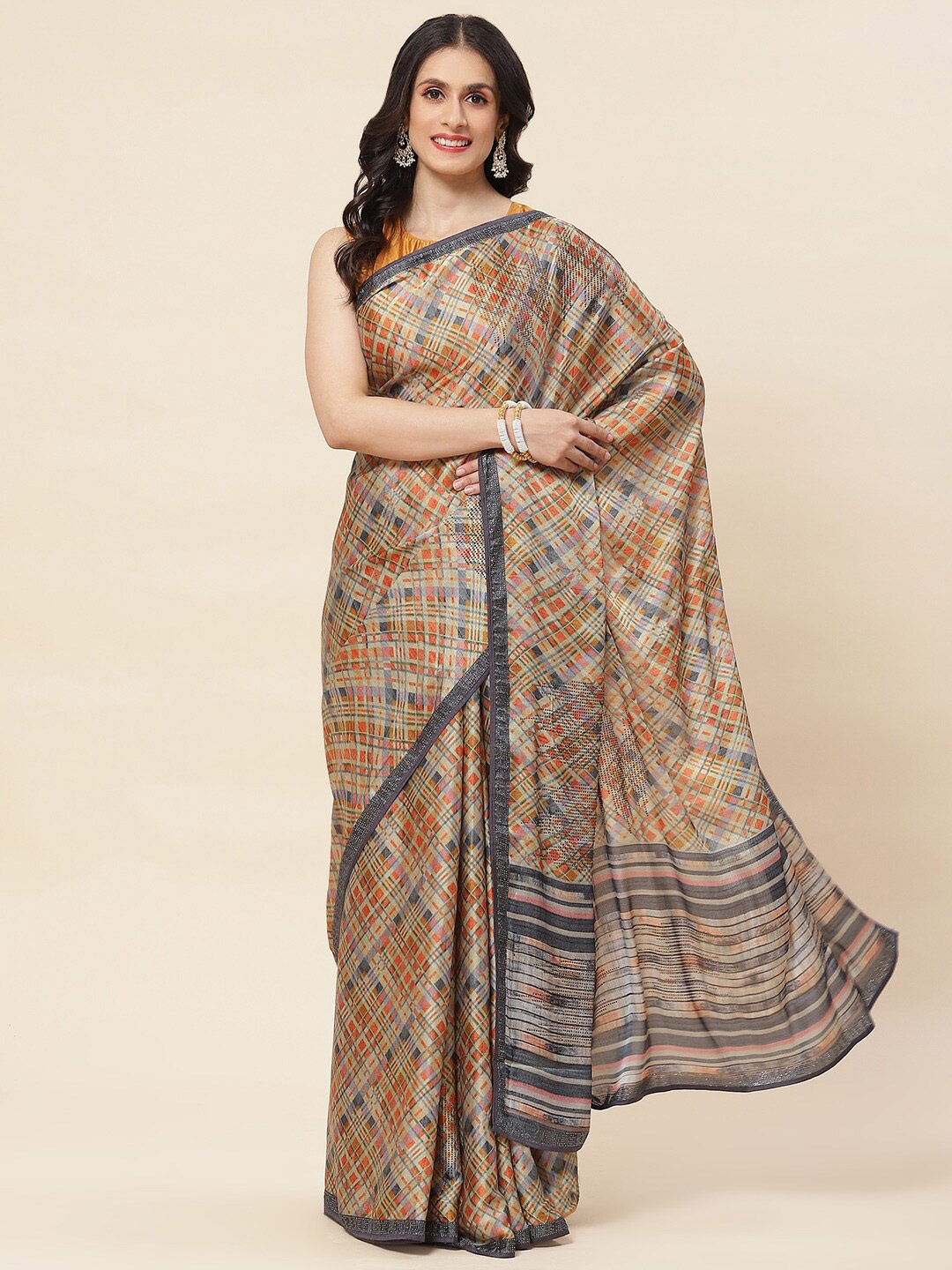 

Meena Bazaar Geometric Print Satin Saree With Blouse Piece, Green