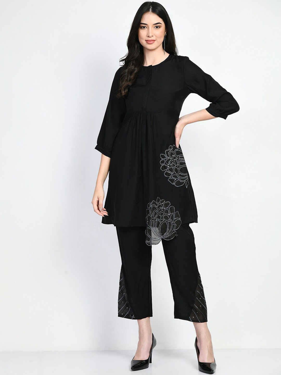 

TBOJ Floral Embroidered Beads & Stones A-line Kurti With Trousers, Black