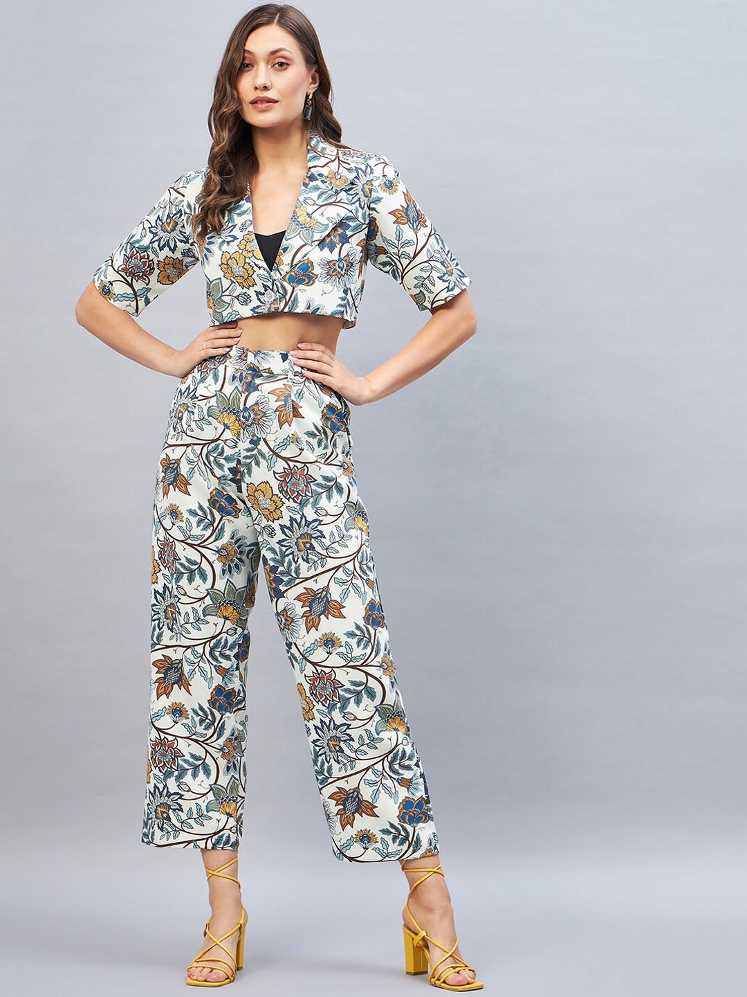 

DELAN Floral Printed Crop Blazer & Trousers, Off white