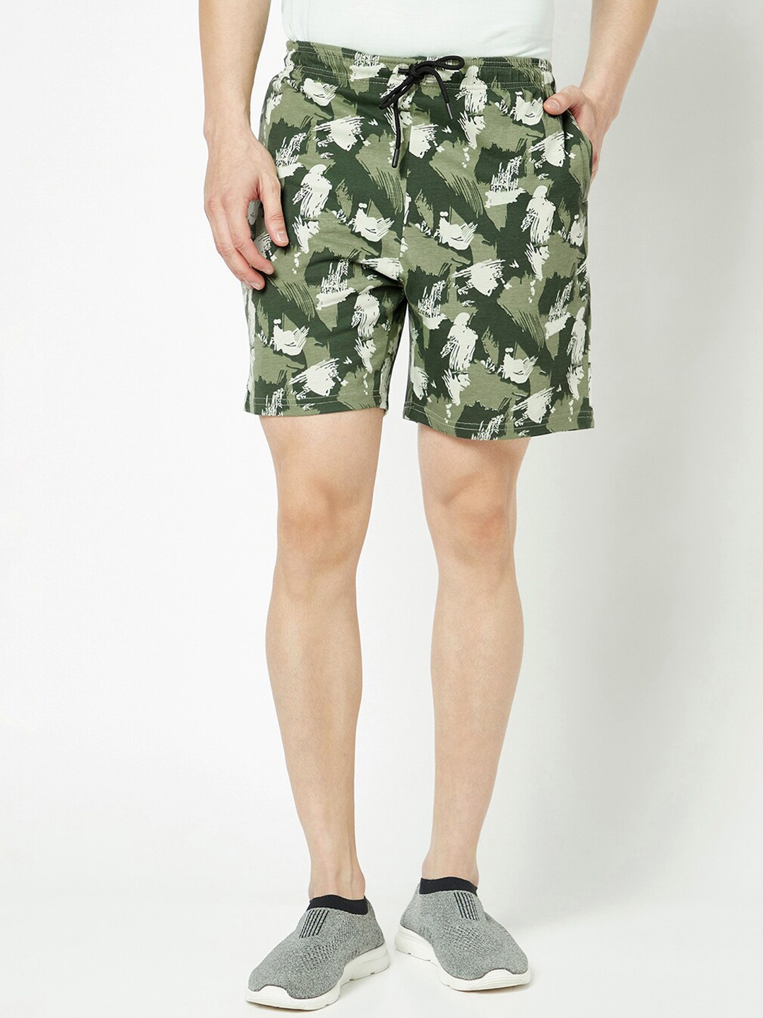 

T.T. Men Abstract Printed Mid Rise Drawstring Sports Shorts, Green