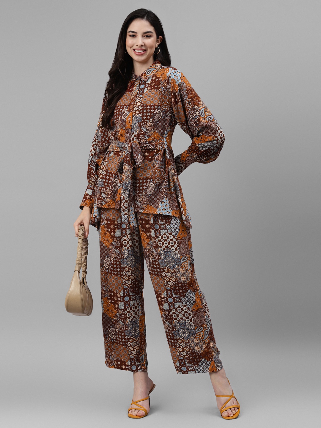 

DEEBACO Ethnic Motifs Printed Shirt & Trousers Co-Ords, Mustard