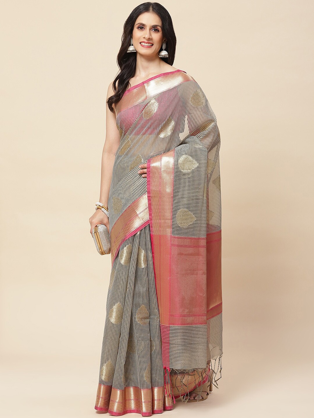 

Meena Bazaar Checked Cotton Blend Zari Saree With Blouse Piece, Black