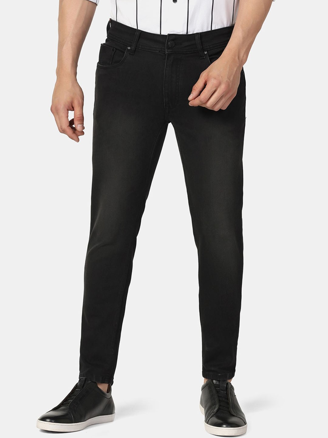 

Blackberrys Men Urban Skinny Fit Low-Rise Light Fade Stretchable Jeans, Black
