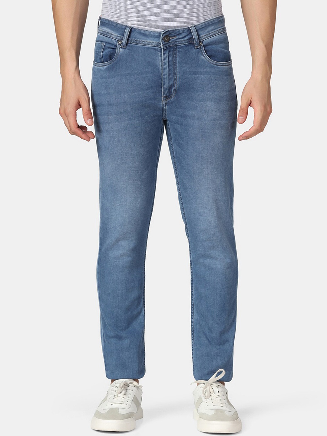 

Blackberrys Men Yonk Skinny Fit Low-Rise Heavy Fade Stretchable Jeans, Blue
