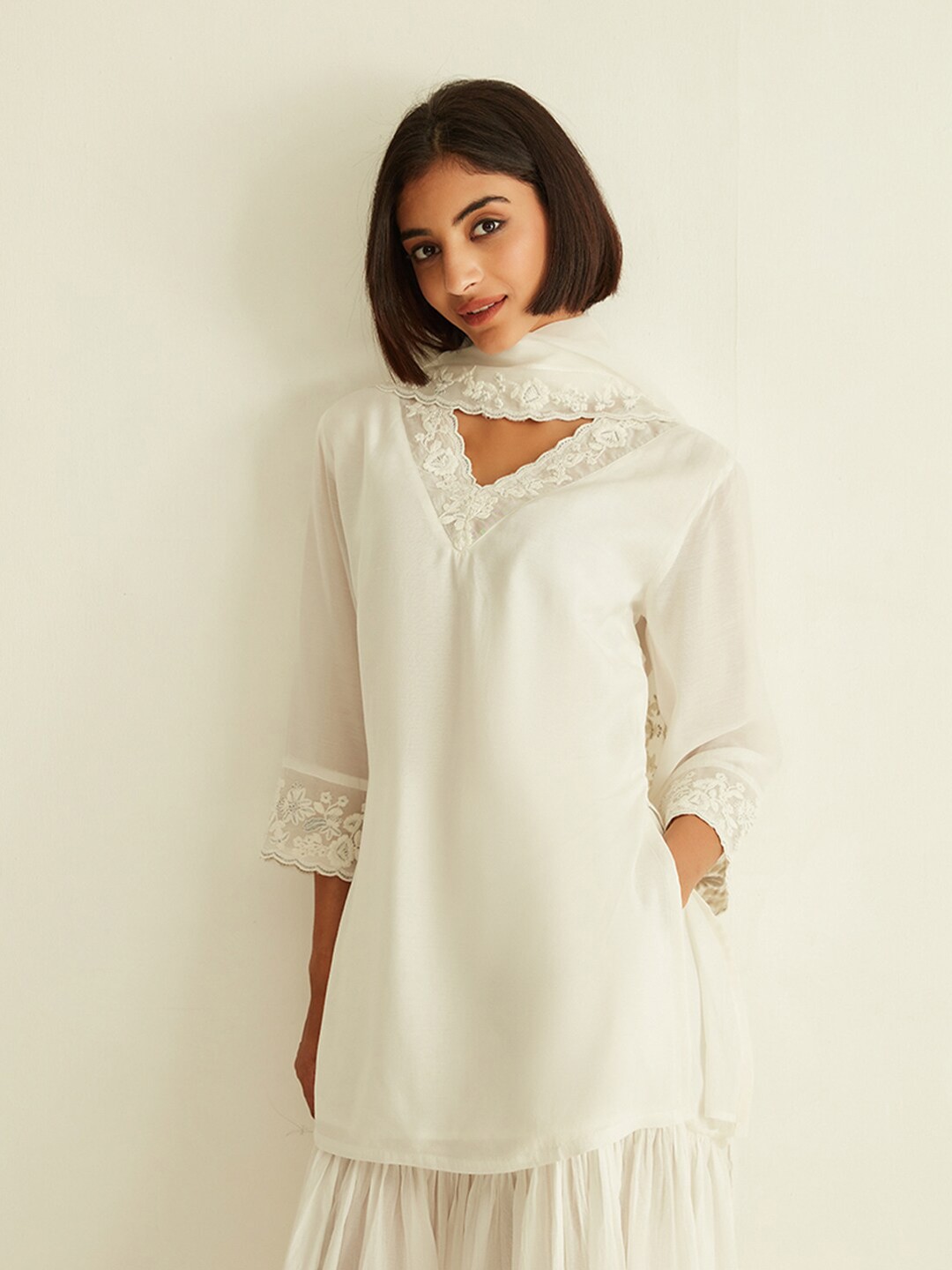 

Ancestry V-Neck Long Sleeves Chanderi Kurti, White