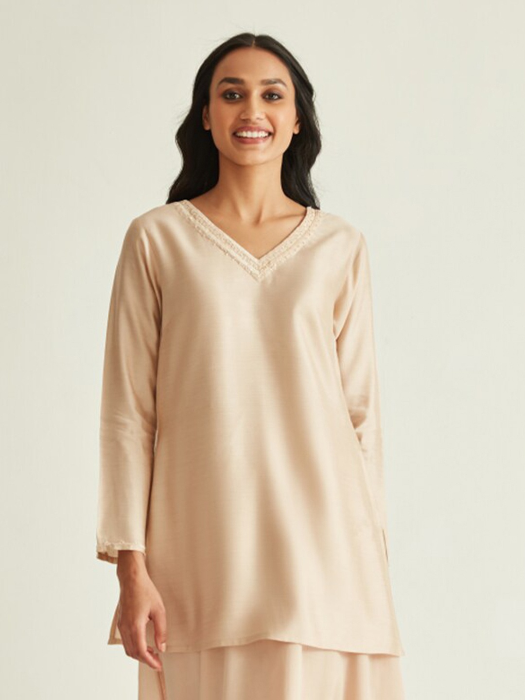 

Ancestry V-Neck Straight Kurti, Peach