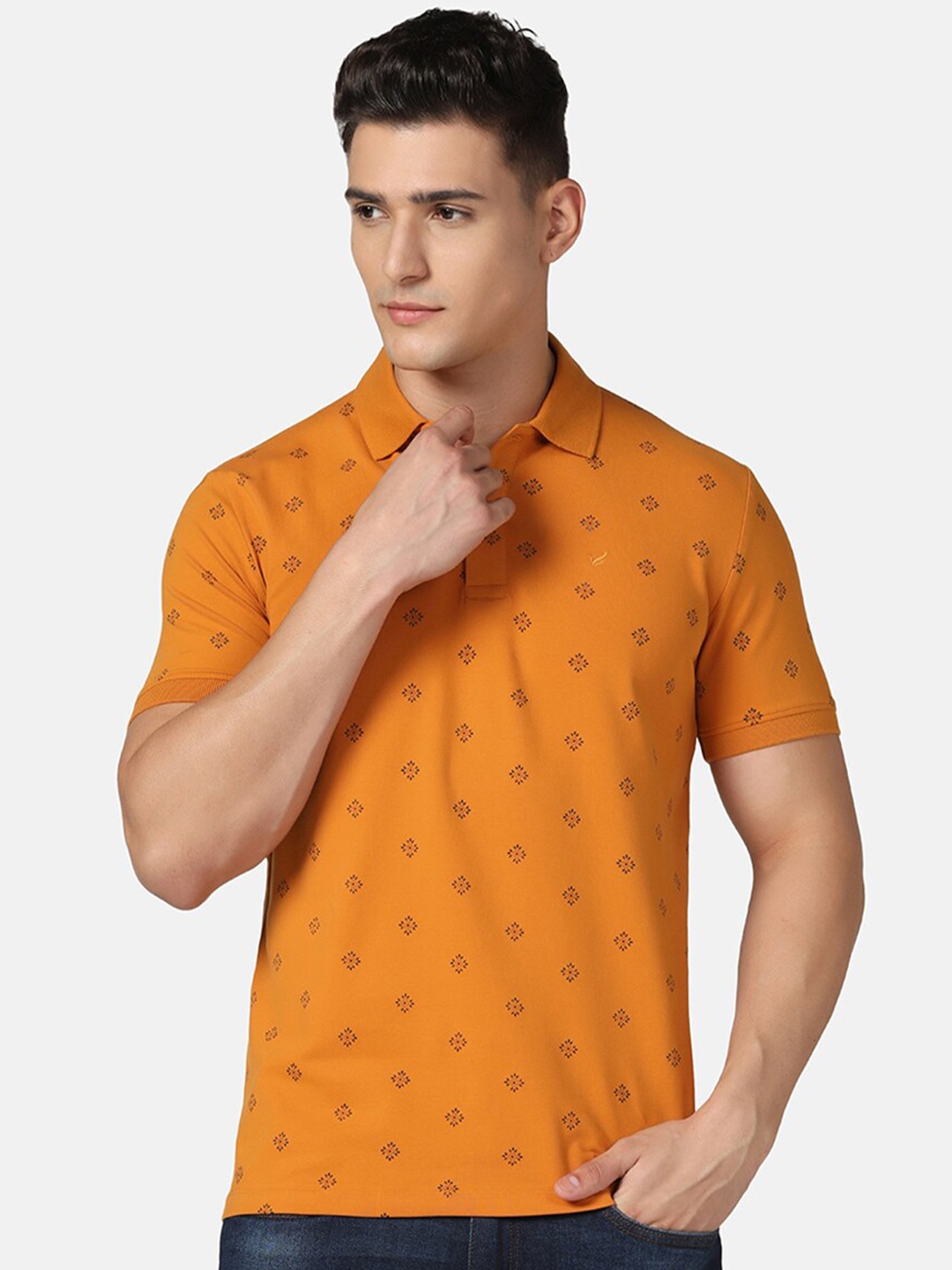 

Blackberrys Conversational Printed Polo Collar Slim Fit T-shirt, Orange