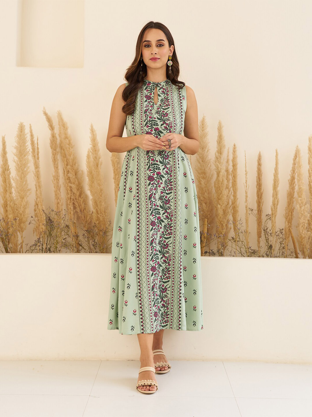 

Rustorange Floral Printed Cotton Keyhole Neck Sleeveless Fit & Flare Maxi Dress, Green