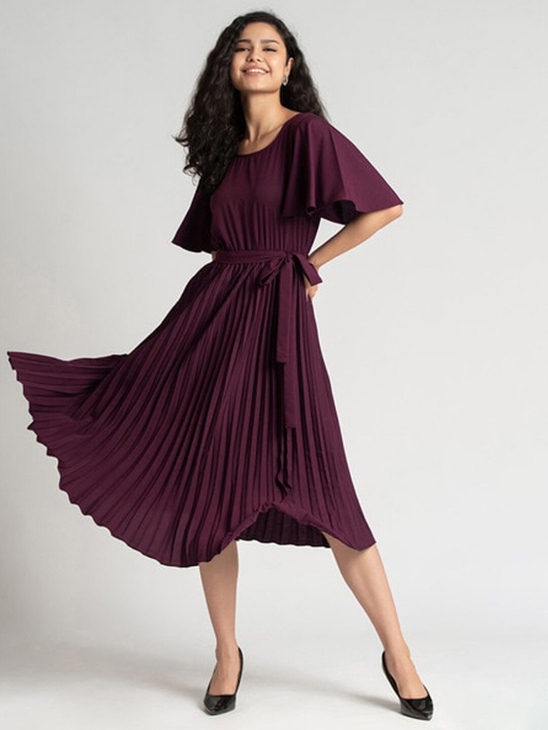 

Selvia Flared Sleeve Fit & Flare Tie-Ups Midi Dress, Maroon