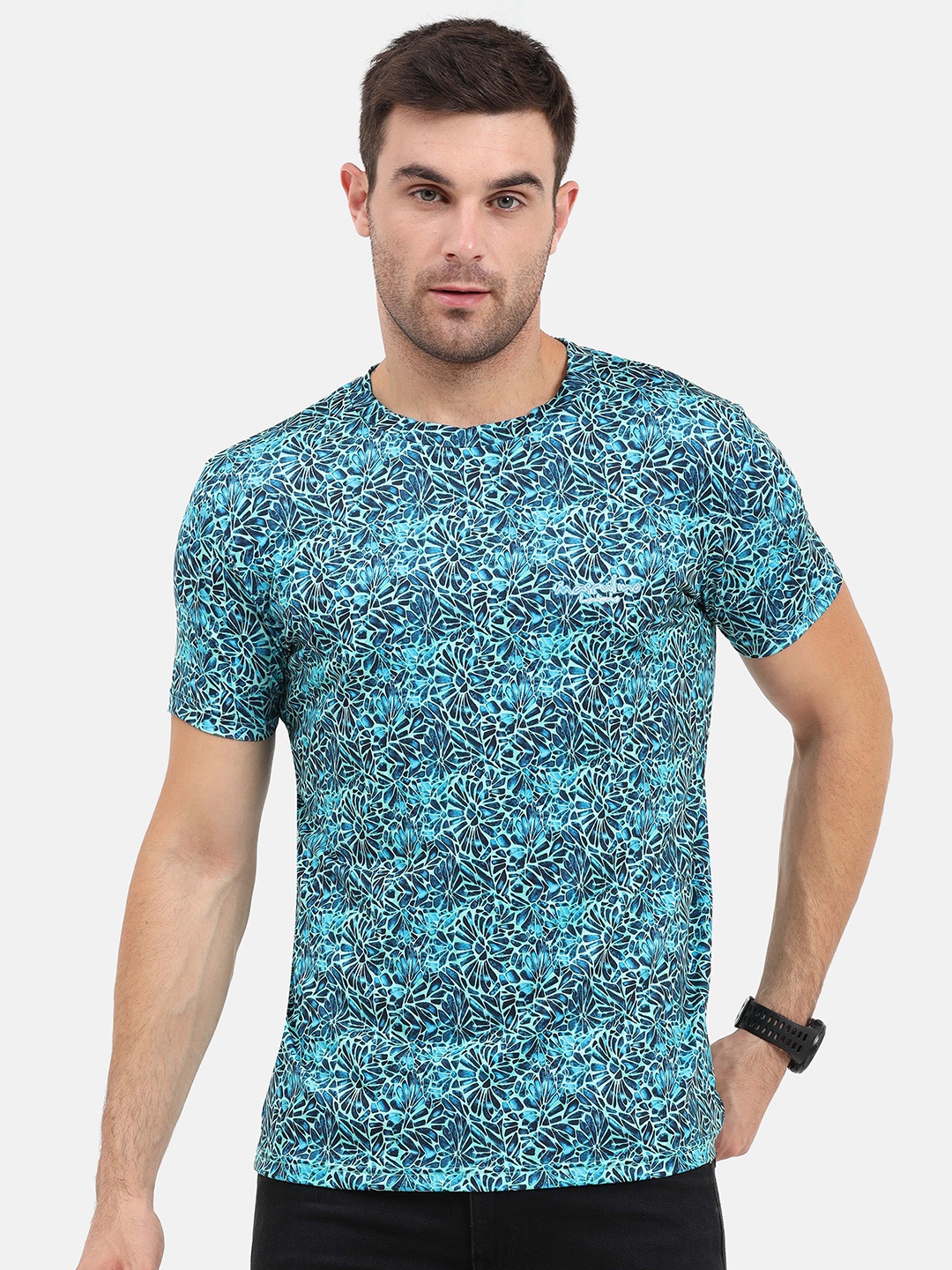 

Masculino Latino Round Neck Floral Printed T-shirt, Blue