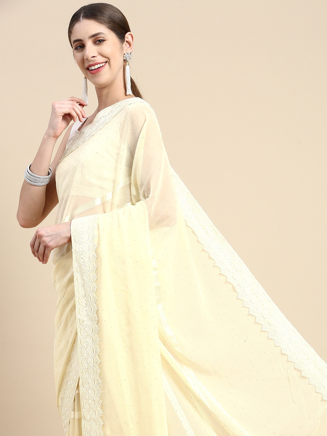 

Pothys Cream-Coloured Pure Georgette Saree