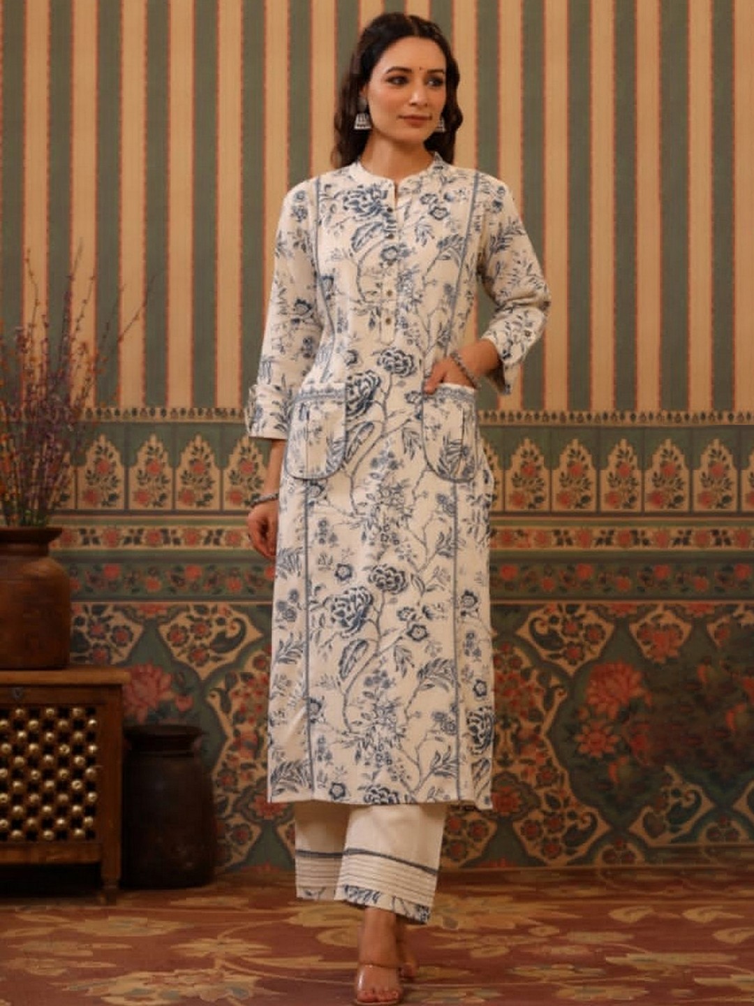 

EtnicaWear Floral Printed Pure Cotton Kurta With Palazzos, Off white