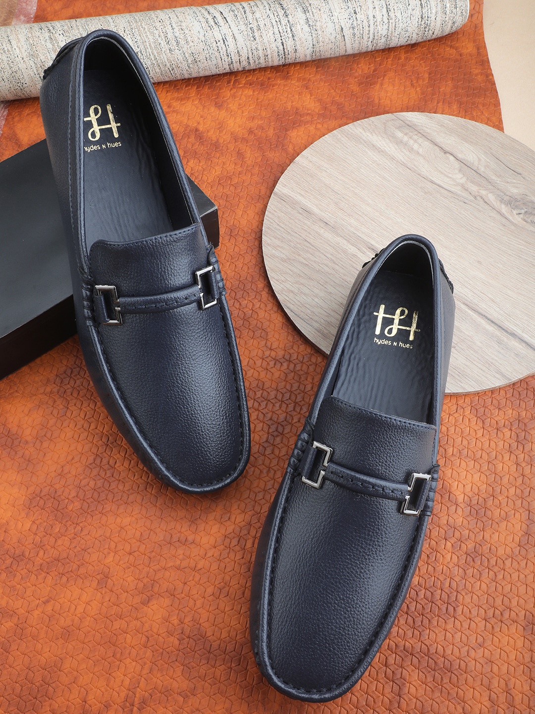 

Hydes N Hues Men Textured Lightweight Horsebit Loafers, Navy blue