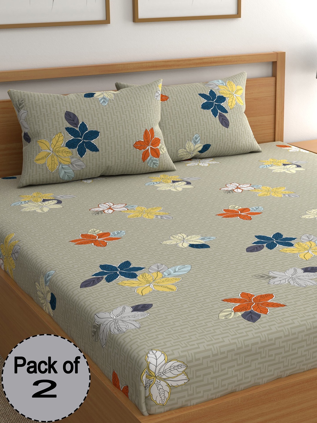 

CHHAVI INDIA Beige & Orange Floral 210 TC 2 Pieces Queen Bedsheet With 4 Pillow Covers