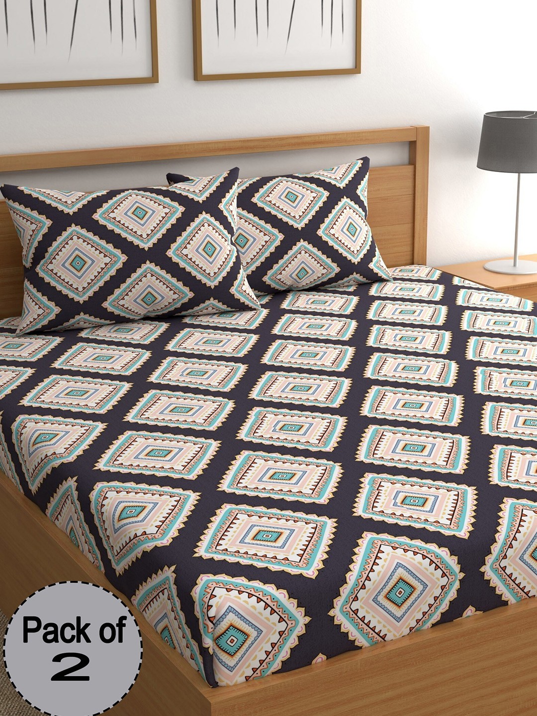 

CHHAVI INDIA Beige & White Printed 210 TC 2 Queen Bedsheet & 4 Pillow Covers