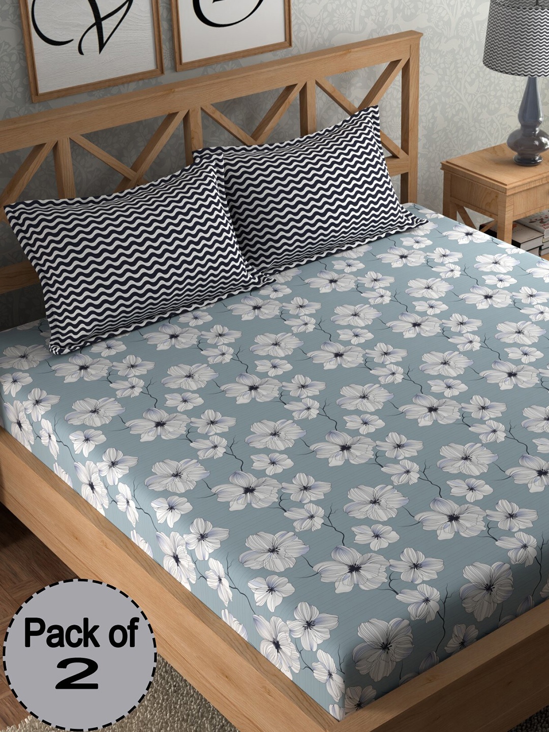 

CHHAVI INDIA Grey & White Floral Printed 210 TC 2 Queen Bedsheet & 4 Pillow Covers