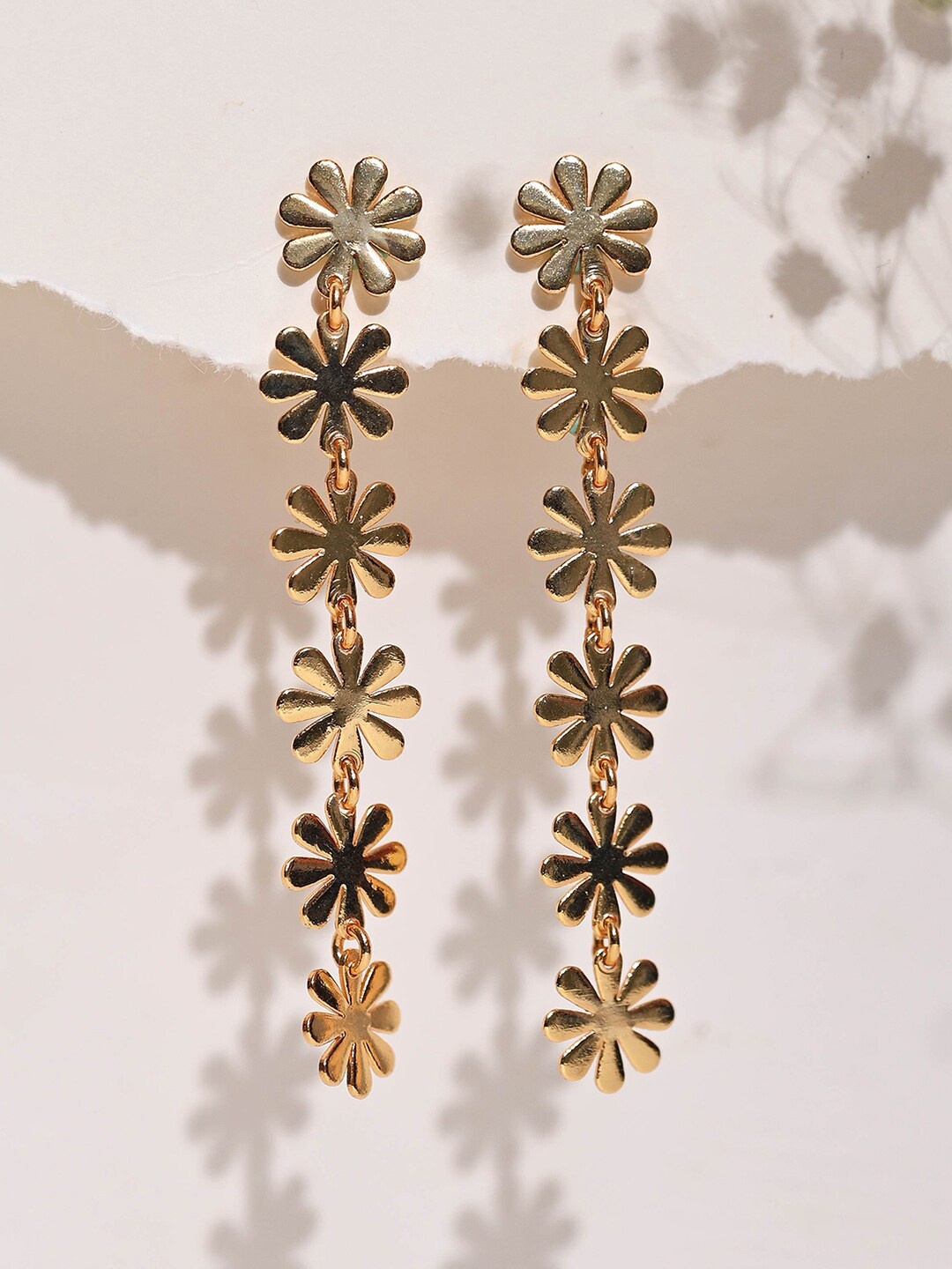 

XPNSV Gold-Plated Contemporary Drop Earrings