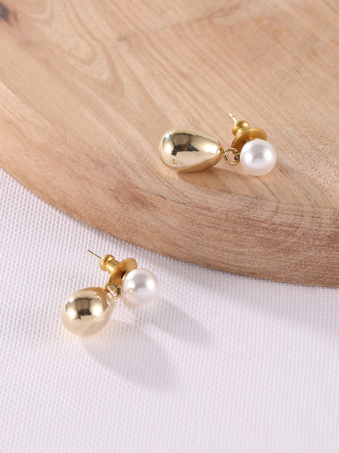 

XPNSV Gold-Plated Contemporary Beaded Drop Earrings