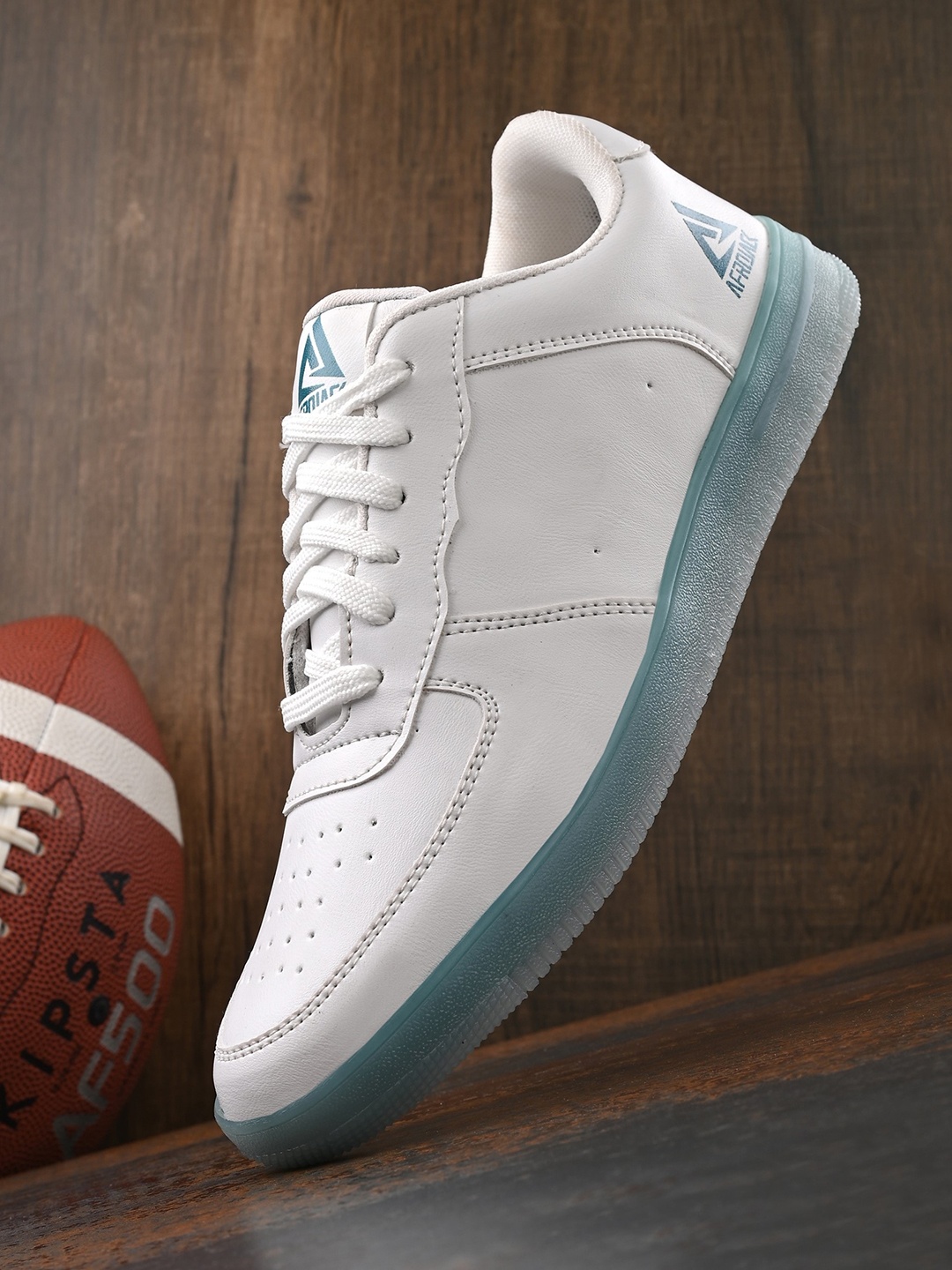 

AfroJack Men Perforated Sneakers, White