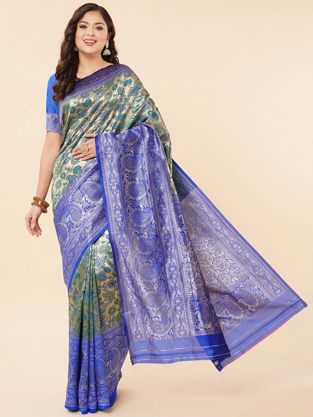 

TEREZA Floral Woven Design Zari Pure Silk Banarasi Saree, Green