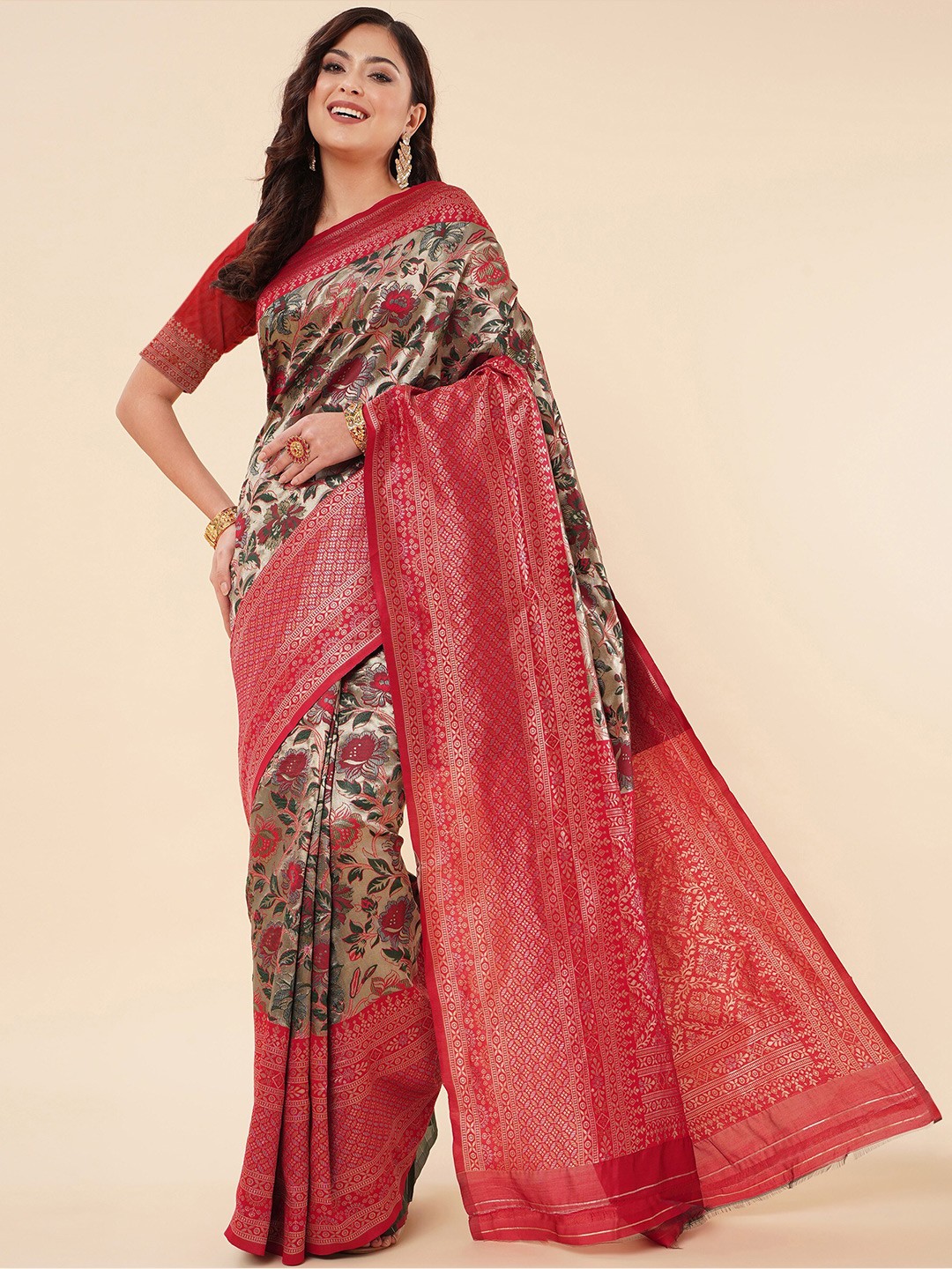 

TEREZA Floral Woven Design Zari Pure Silk Banarasi Saree, Green