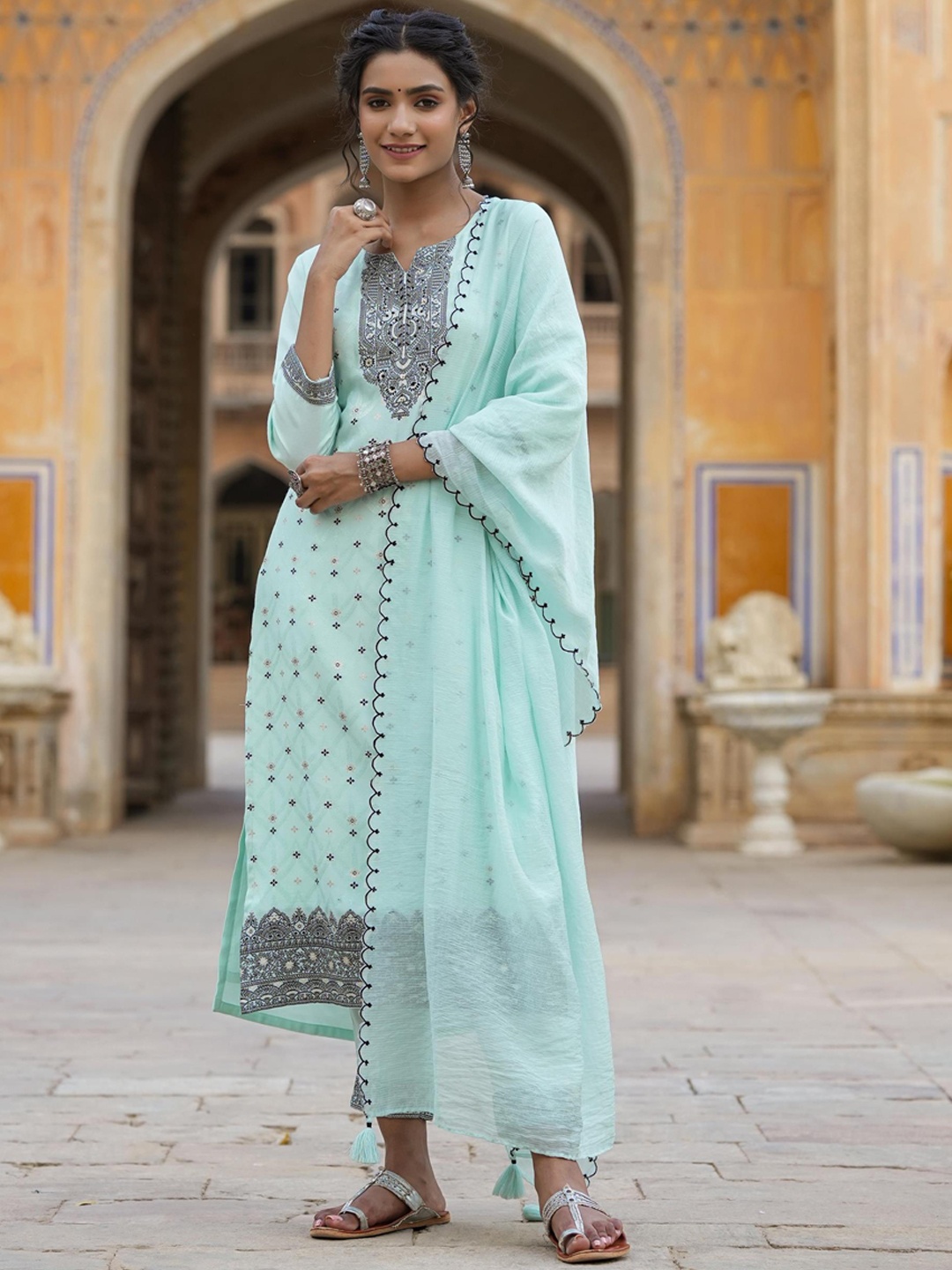 

SCAKHI Ethnic Motifs Woven Design Kurta With Trousers & Dupatta, Blue