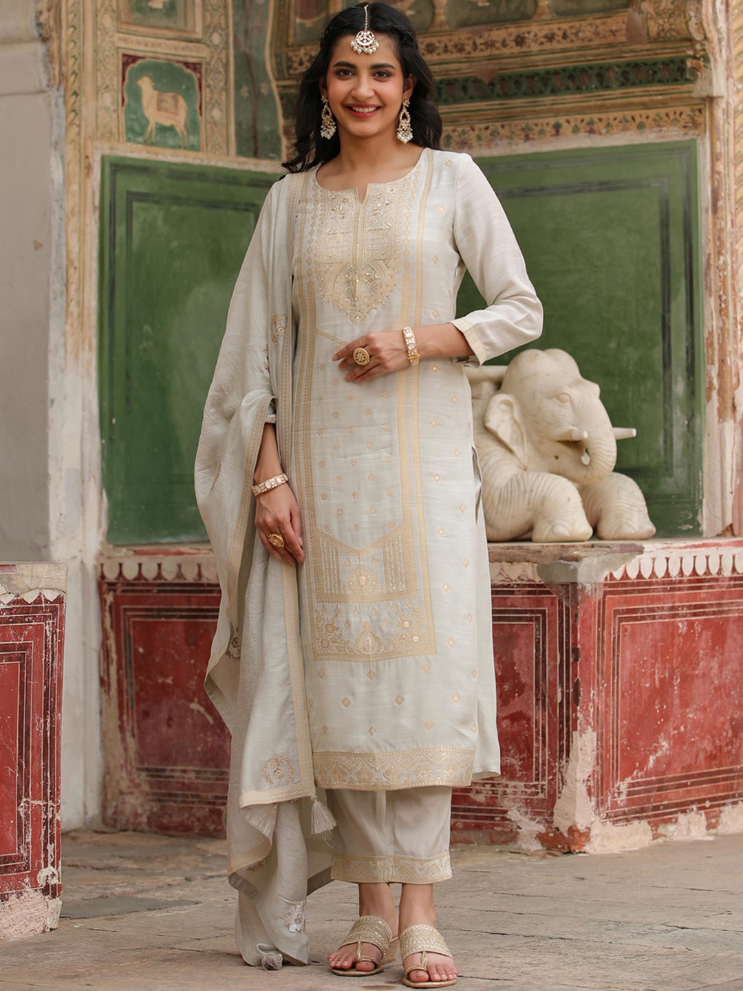 

SCAKHI Woven Design Zari Kurta with Trousers & With Dupatta, White