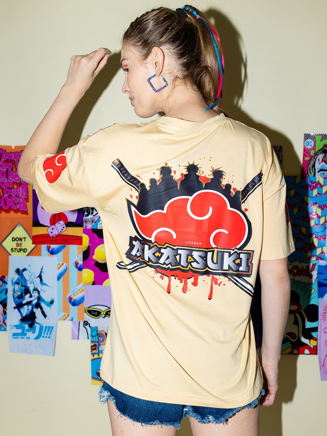 

Stylecast X Hersheinbox Yellow Graphic Printed Loose Fit Pure Cotton T-shirt