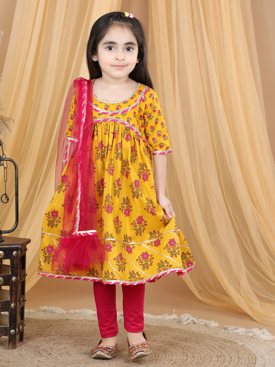 

Here&Now X Kinder Kids Floral Printed Gotta Patti A-Line Kurta, Yellow