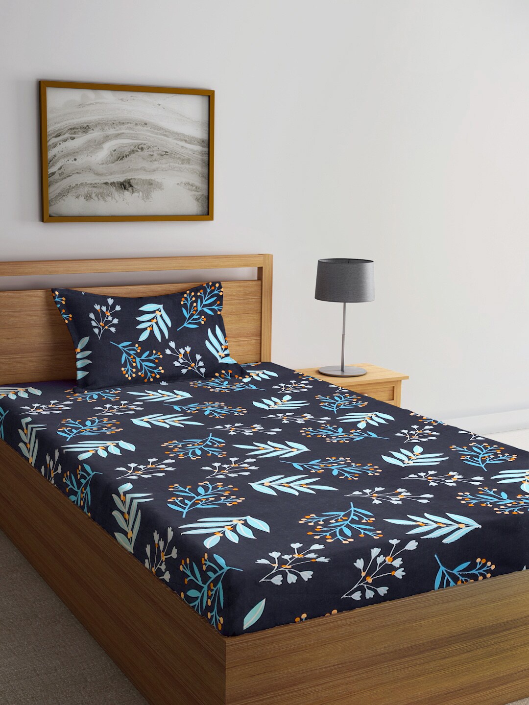 

KLOTTHE Black & Blue Floral Printed 300TC Fitted Single Bedsheet & Pillow Cover