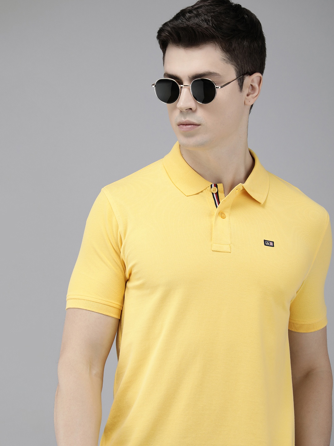

Arrow Solid Polo Collar Pure Cotton T-shirt, Yellow