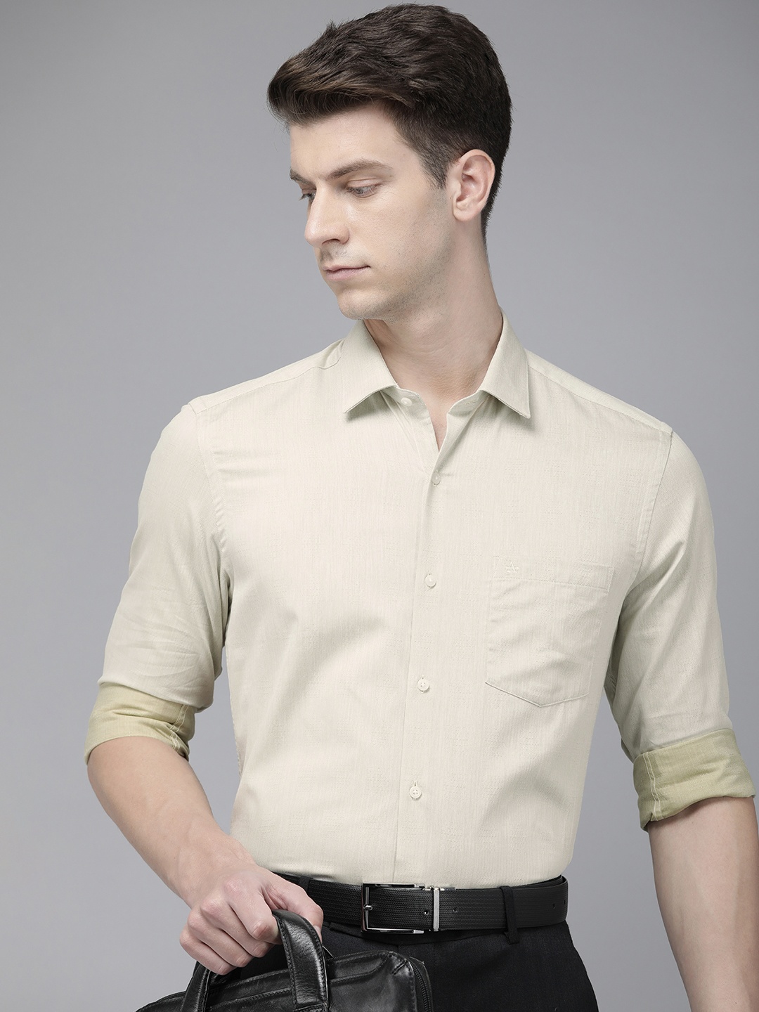 

Arrow Pure Cotton Self Design Manhattan Slim Fit Formal Shirt, Green