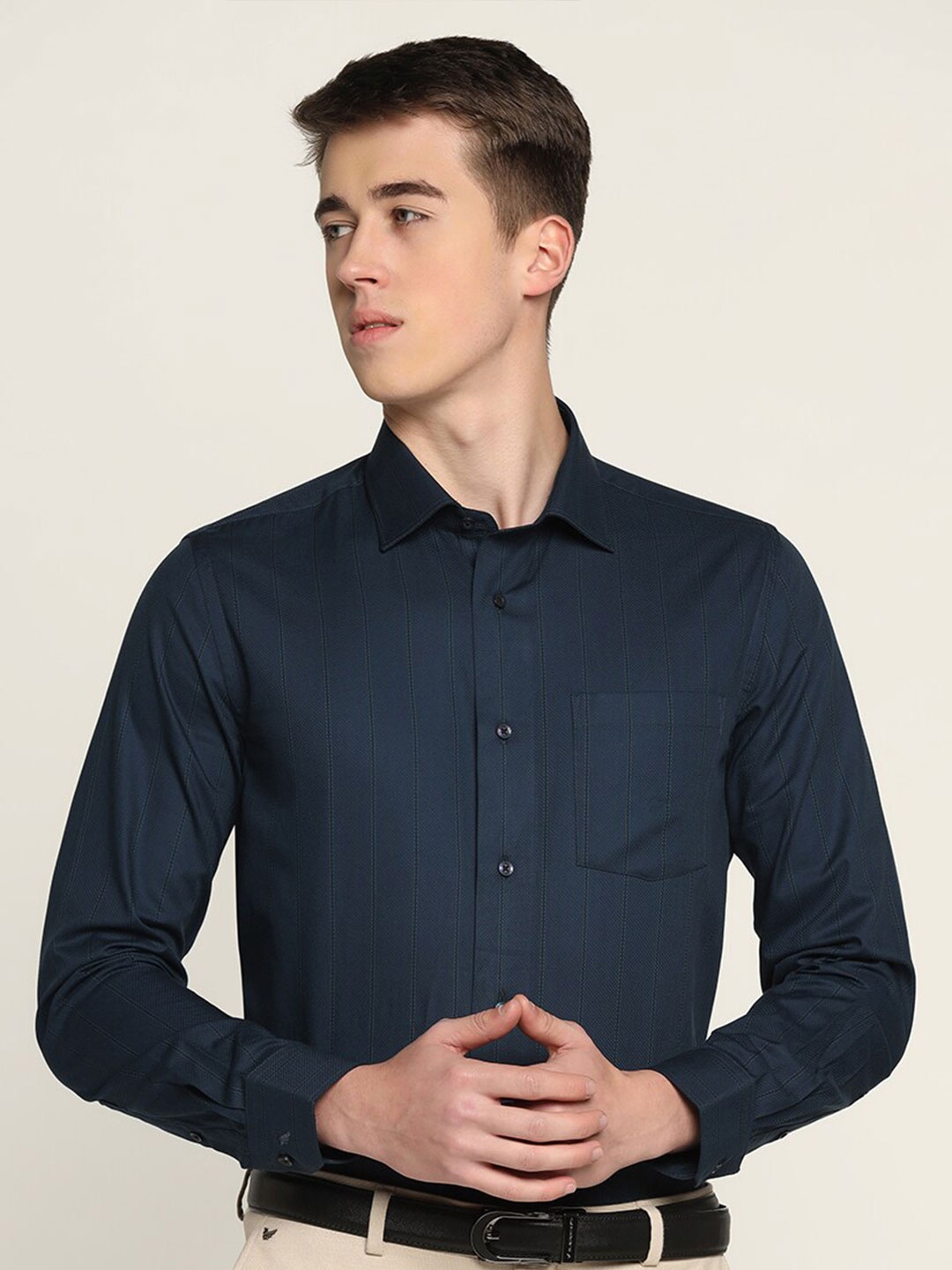 

Blackberrys Vertical Striped Long Sleeves Slim Fit Pure Cotton Formal Shirt, Navy blue