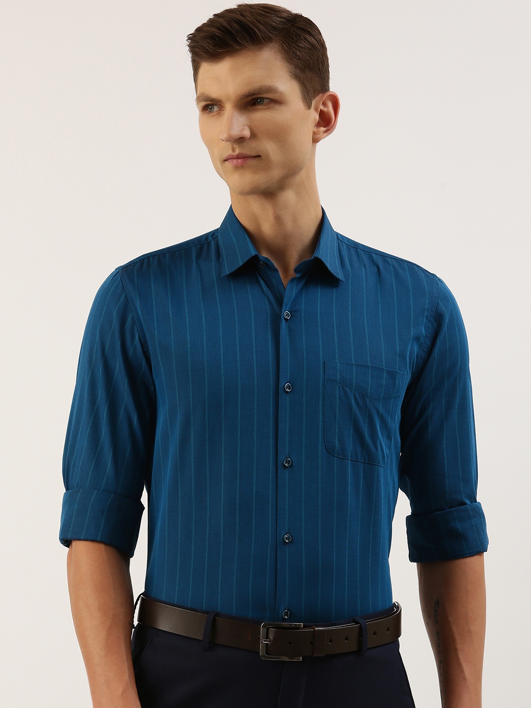 

Peter England Men Slim Fit Grid Tattersall Checked Formal Shirt, Navy blue